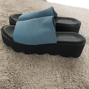 Donald J Pliner Slides (Never Worn) Size 9